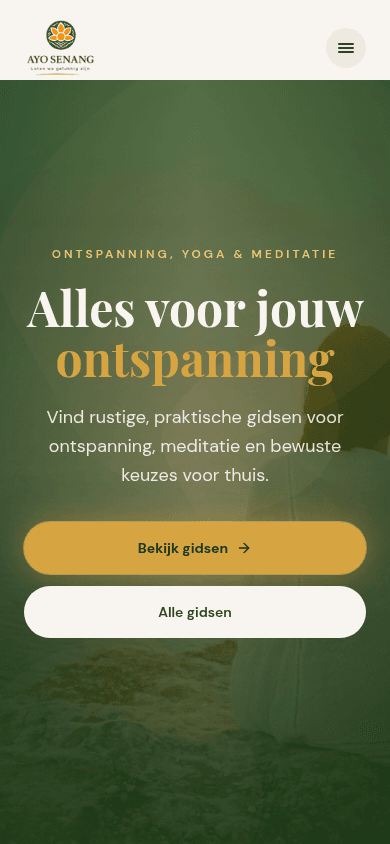 Homepage van ayosenang.nl op een telefoon